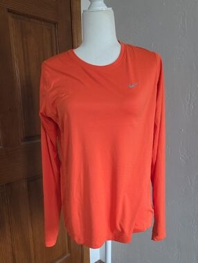 Nike Running Long-Sleeve